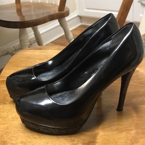 Black/grey & black Snake Skin Vera Wang Stilettos